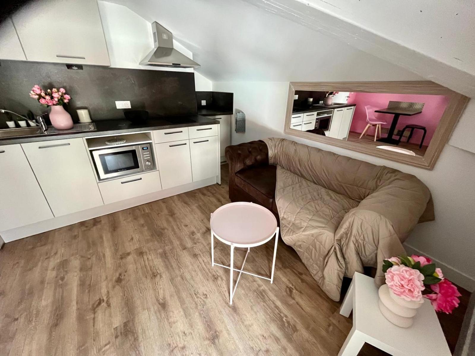 Maison Des Fleurs Apartment La Terrasse  Bagian luar foto